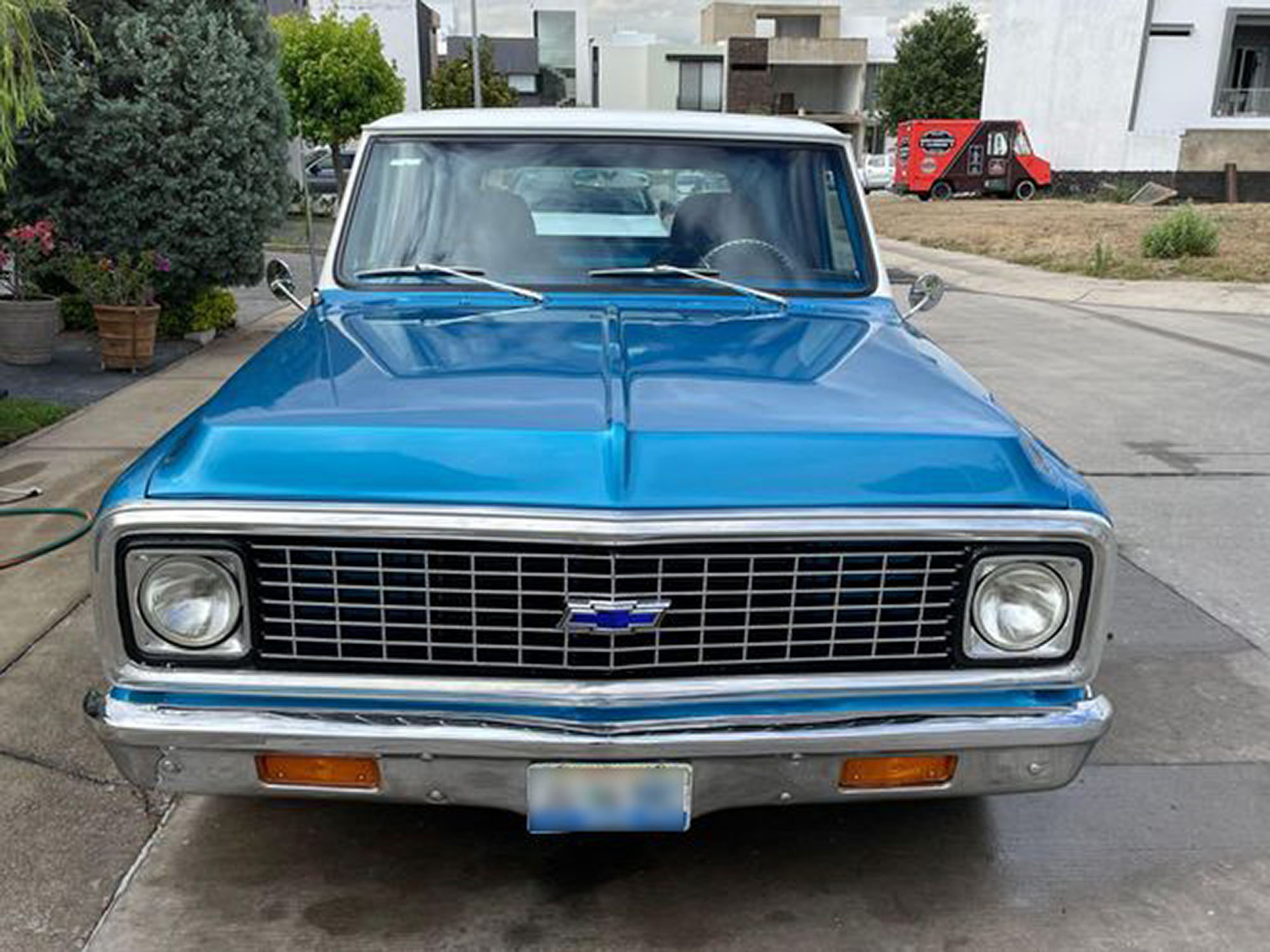 Blue Beauty: Vintage Chevrolet C10 Finds a Scenic Stop